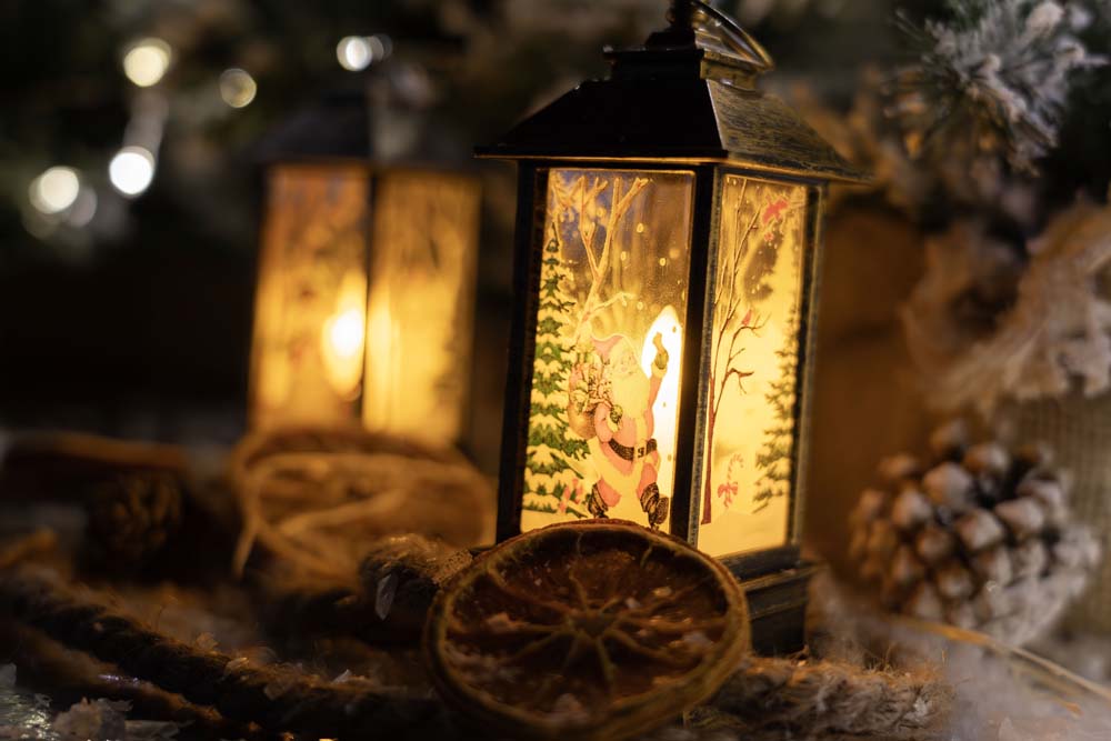 Świąteczny lampion LED z ruchomym płomieniem