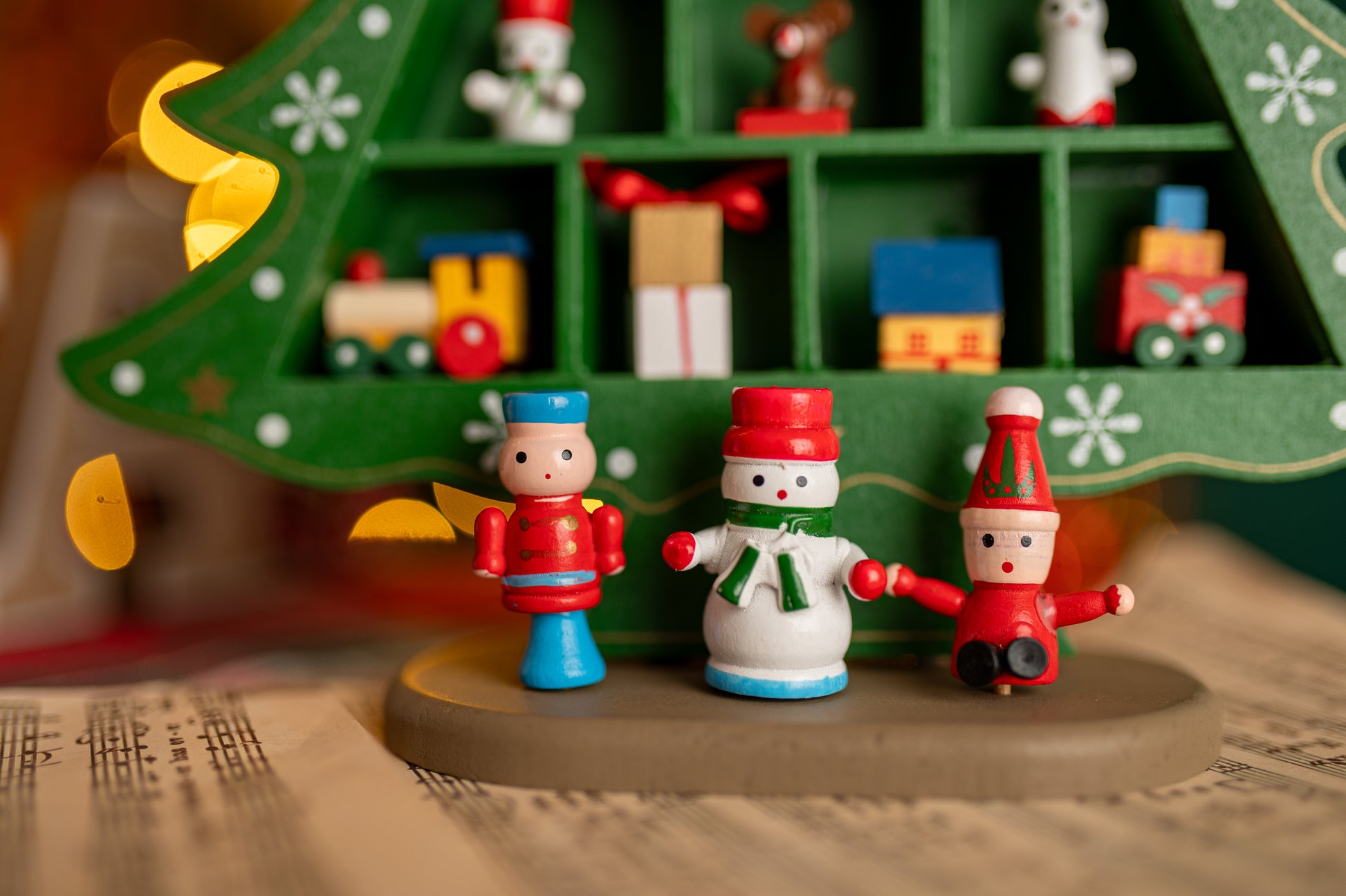 Ozdobna Choinka Drewniana 29cm