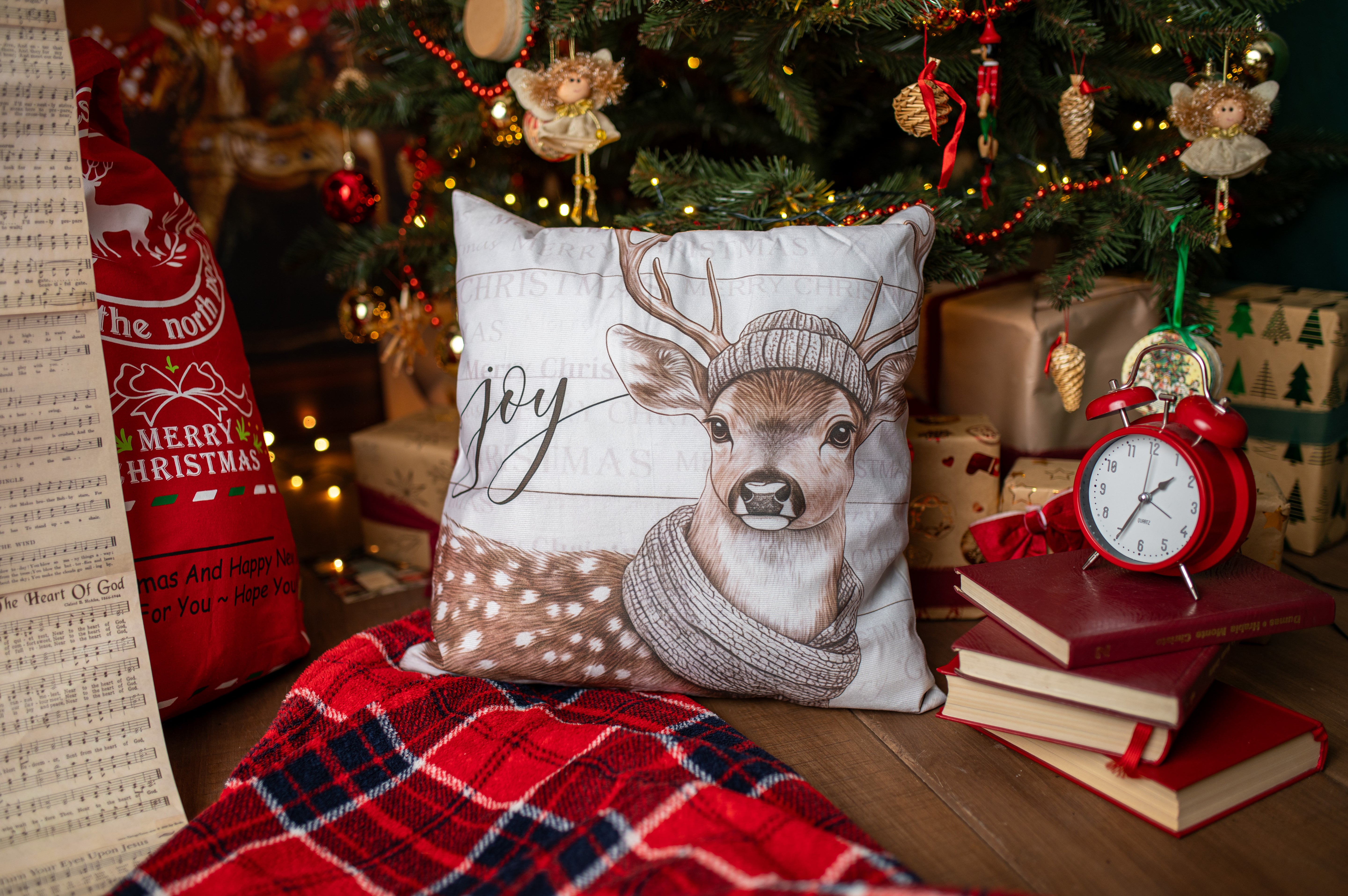 Poszewka na Poduszkę z Motywem Renifera 44×44cm