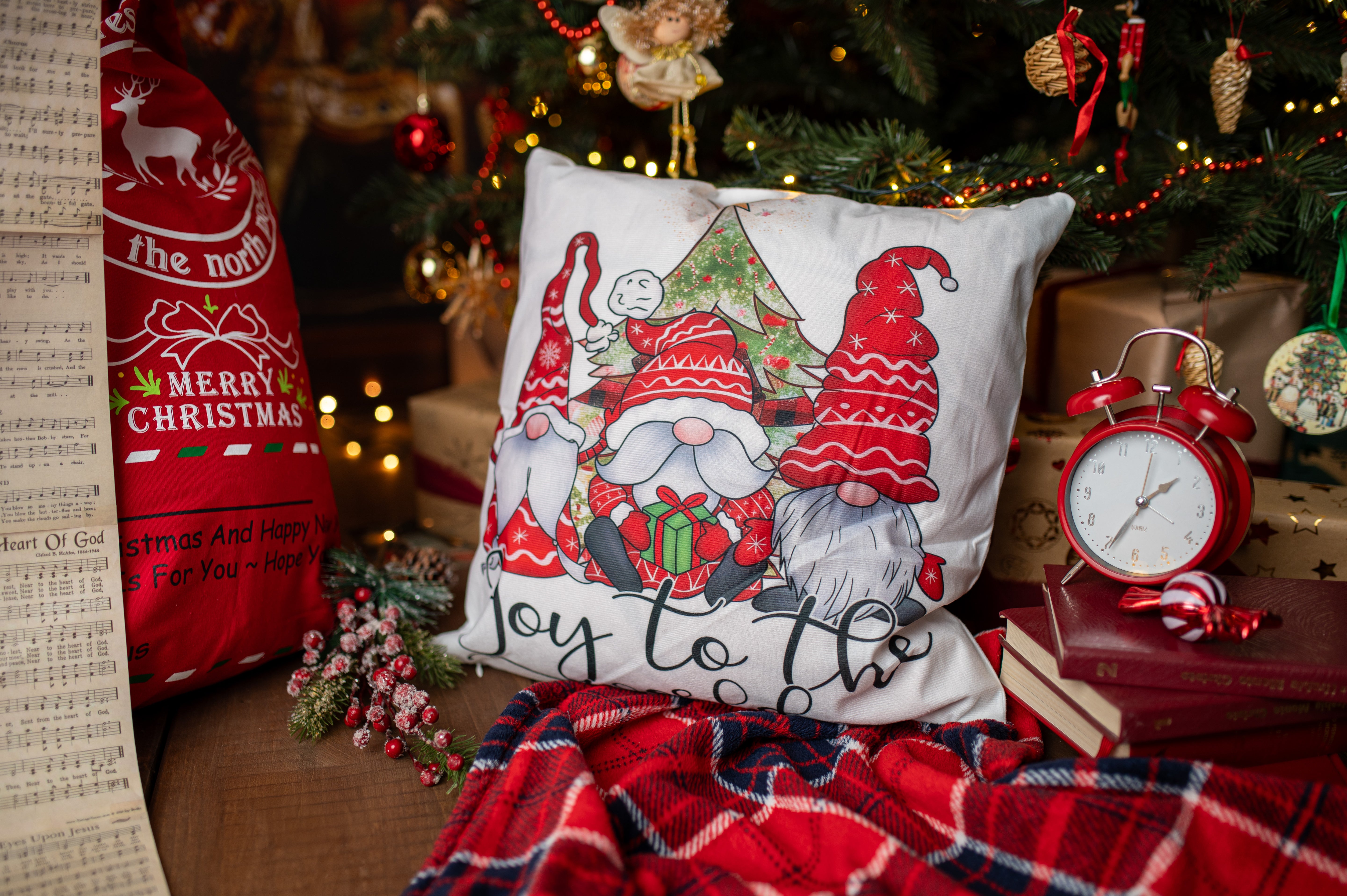 Świąteczna Poszewka Dekoracyjna na Poduszkę Ozdobną