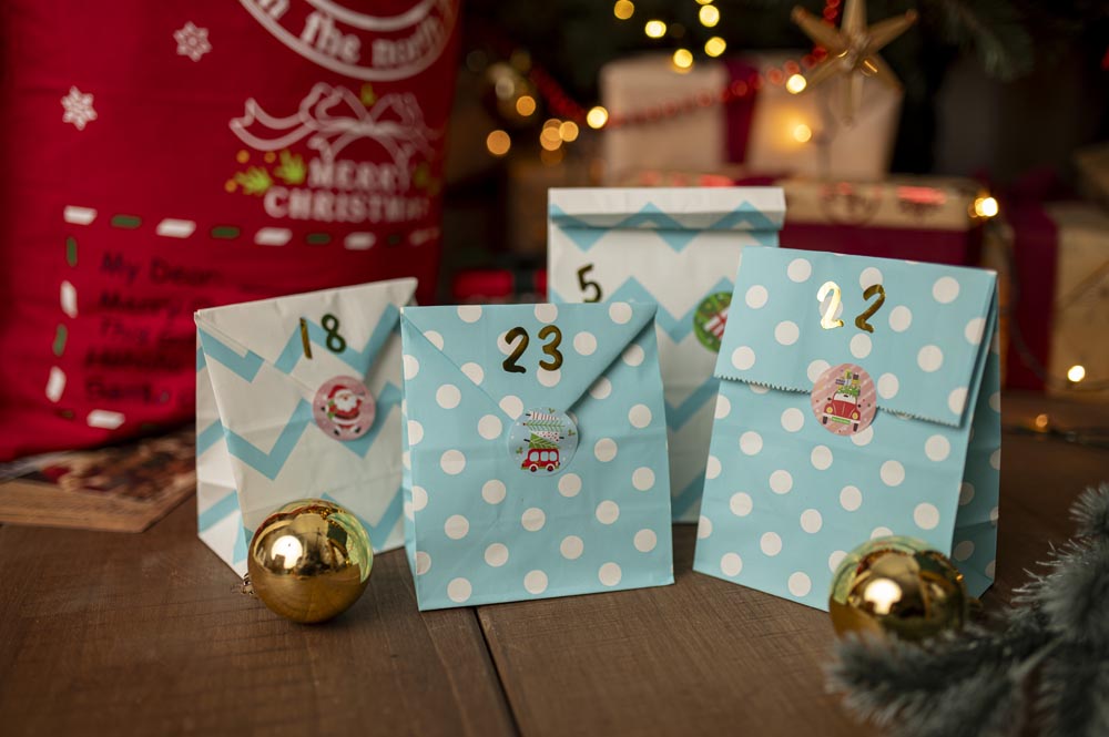 Kalendarz Adwentowy Woreczki Błękitne 24szt.