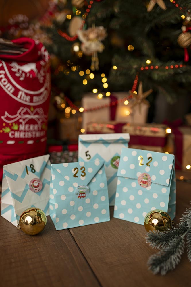 Kalendarz Adwentowy Woreczki Błękitne 24szt.