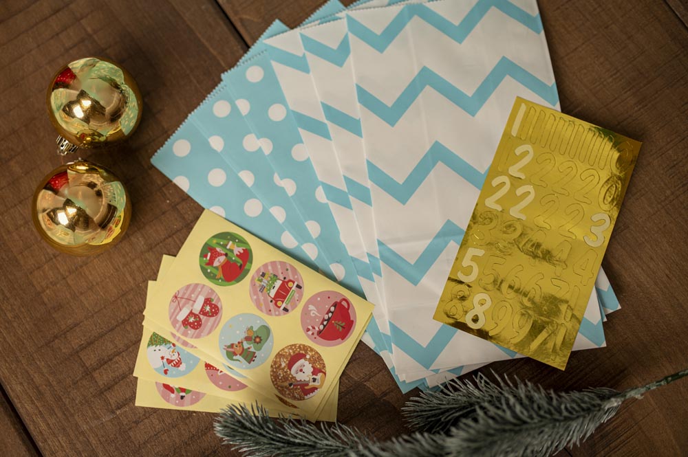 Kalendarz Adwentowy Woreczki Błękitne 24szt.