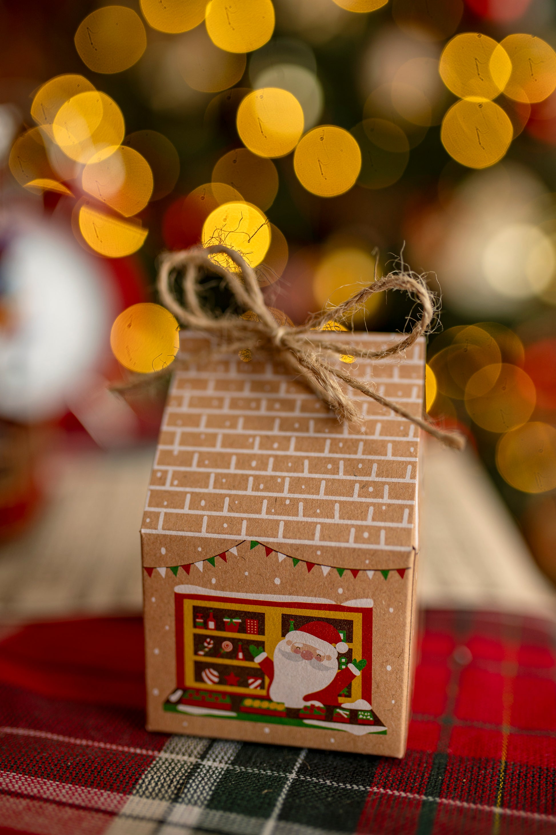 Pudełkowy kalendarz adwentowy 3D Domek