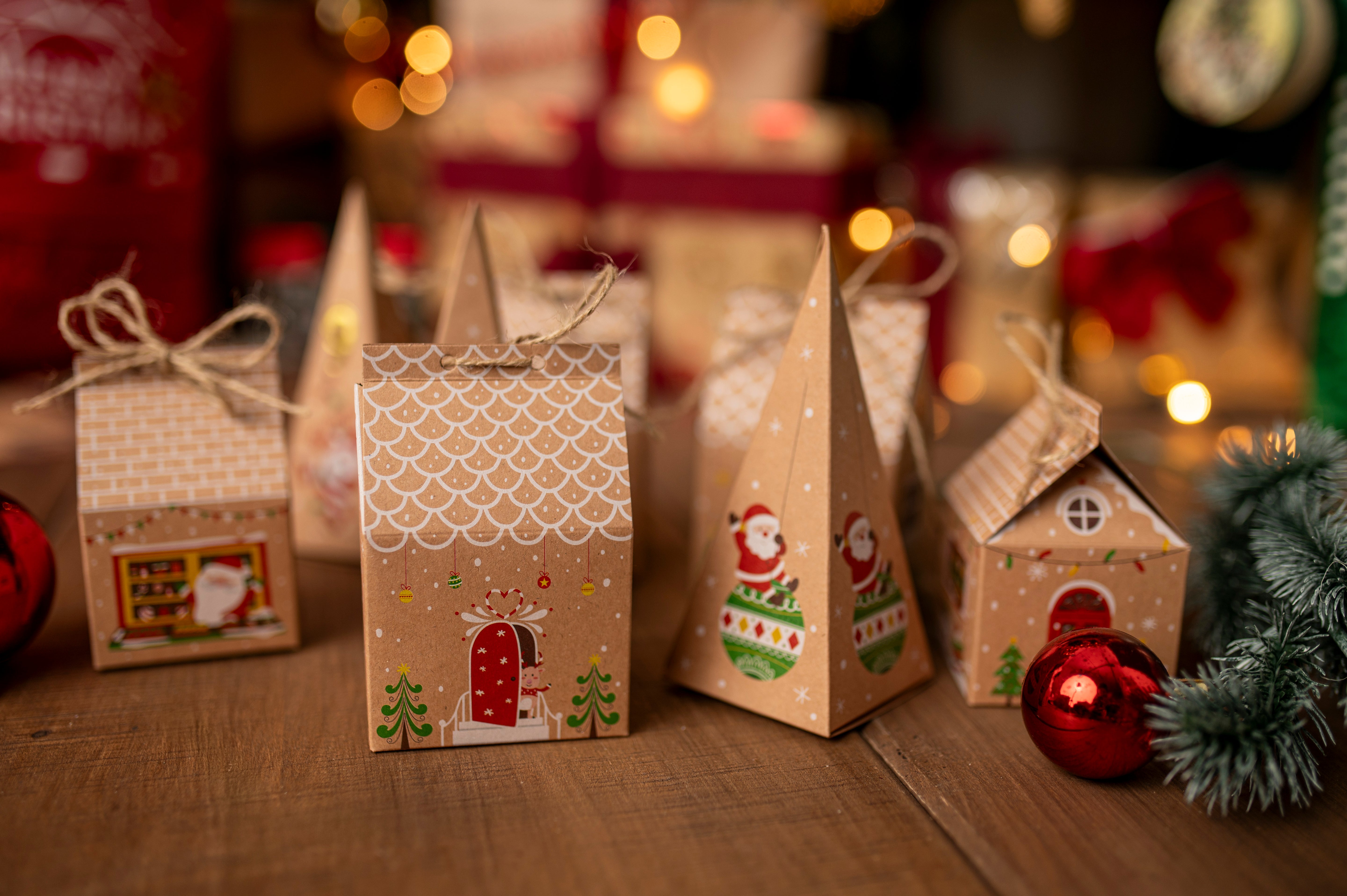 Pudełkowy kalendarz adwentowy 3D Domek