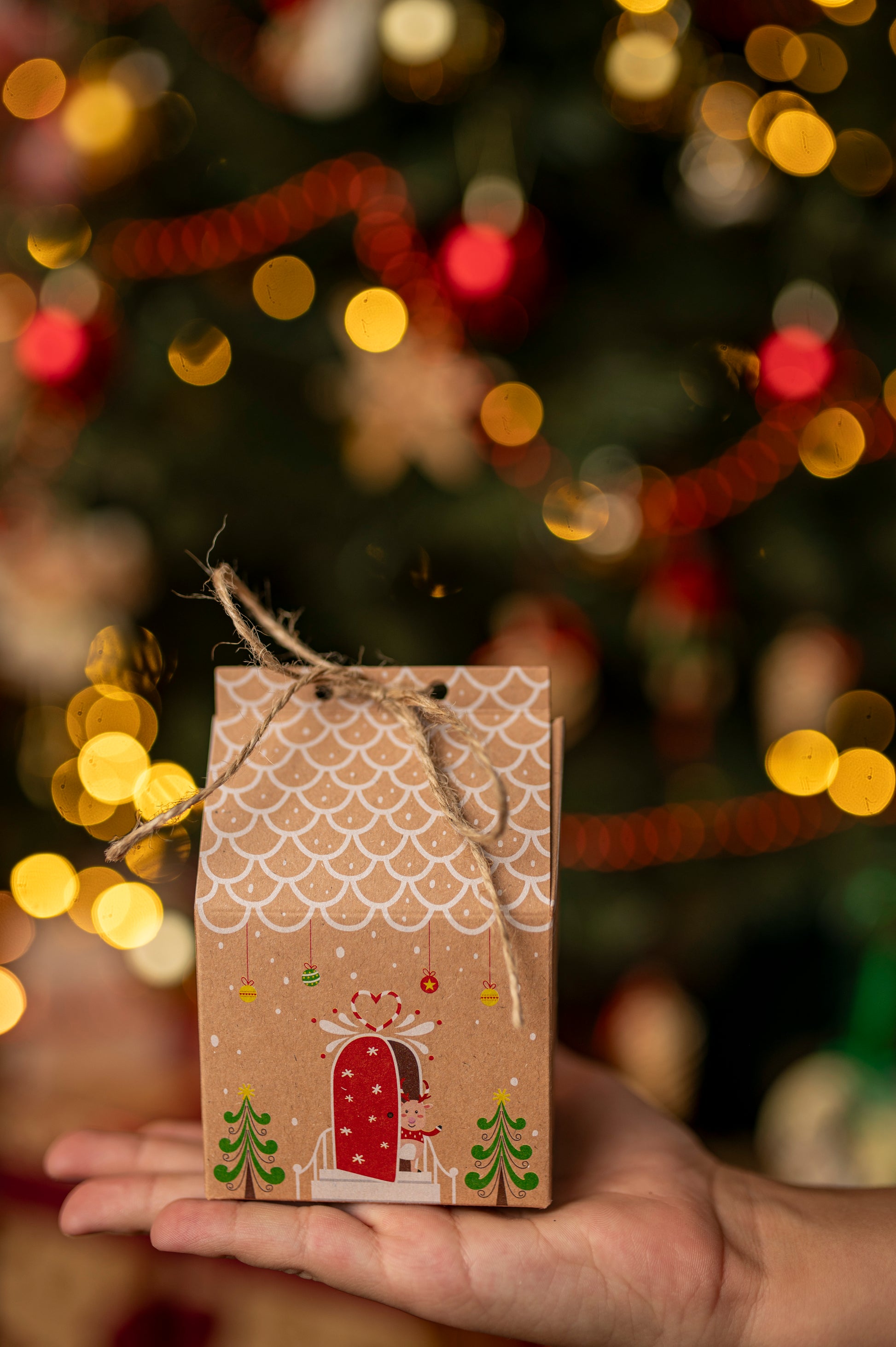 Pudełkowy kalendarz adwentowy 3D Domek