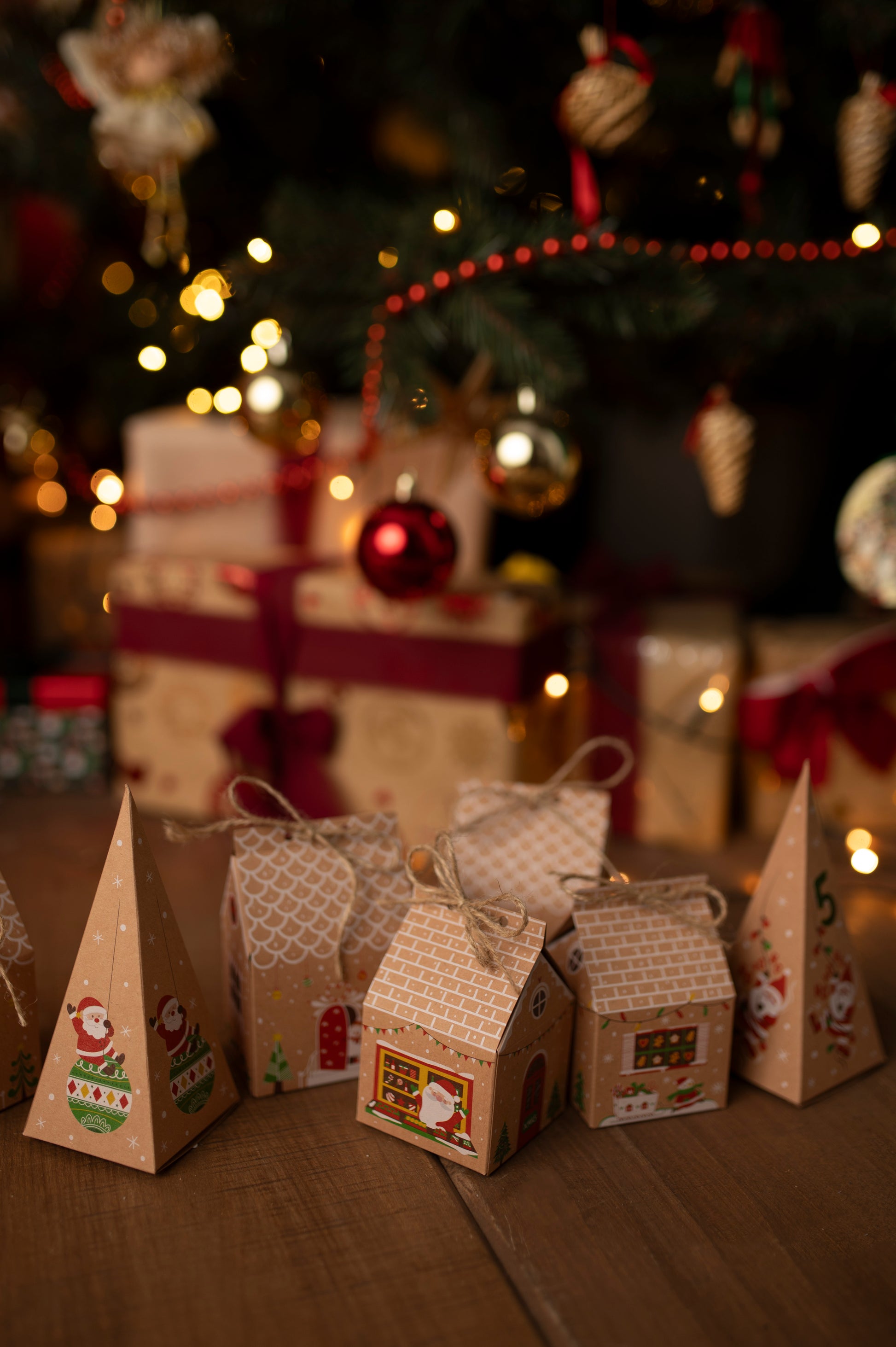 Pudełkowy kalendarz adwentowy 3D Domek