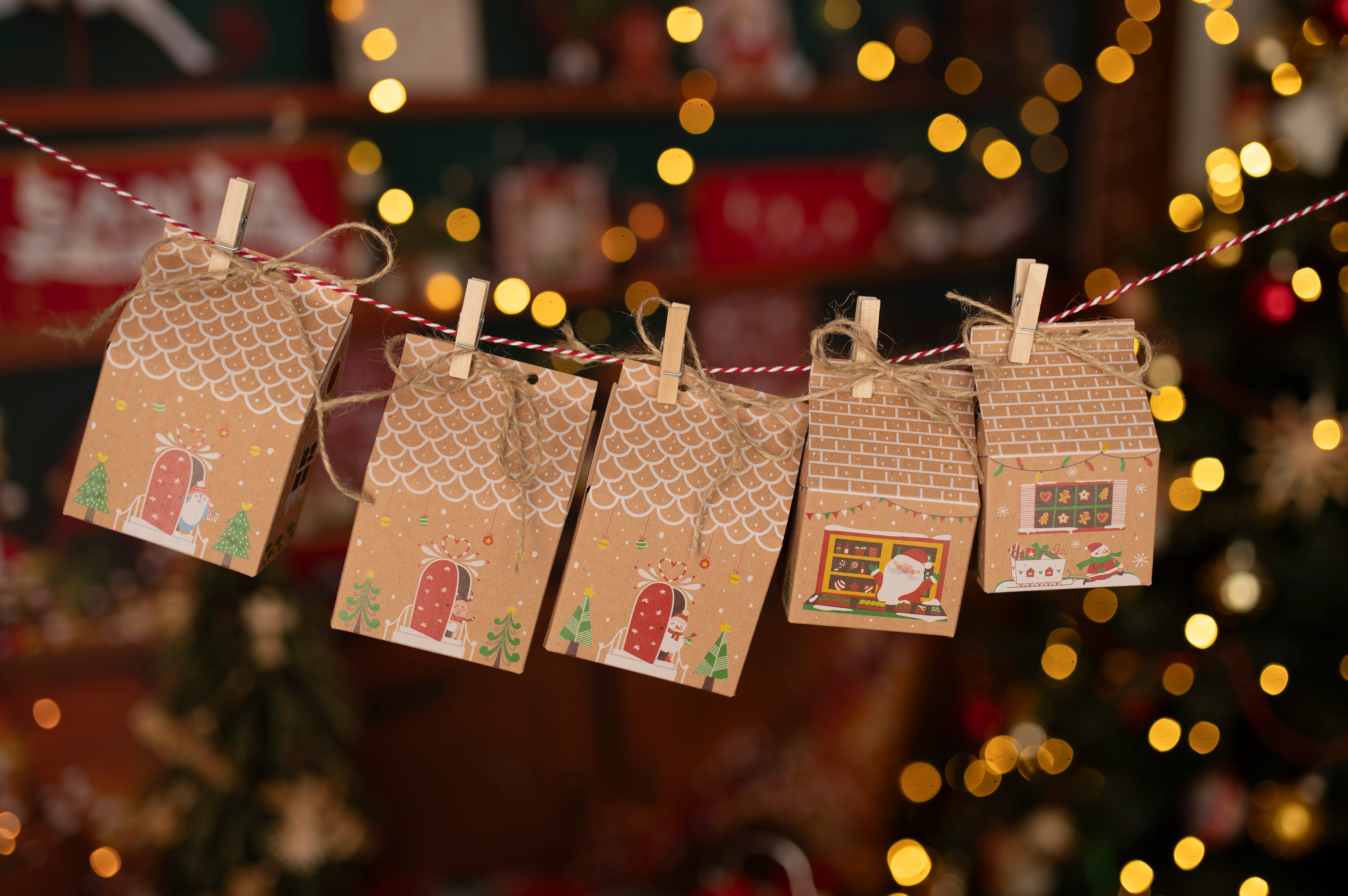 Pudełkowy kalendarz adwentowy 3D Domek