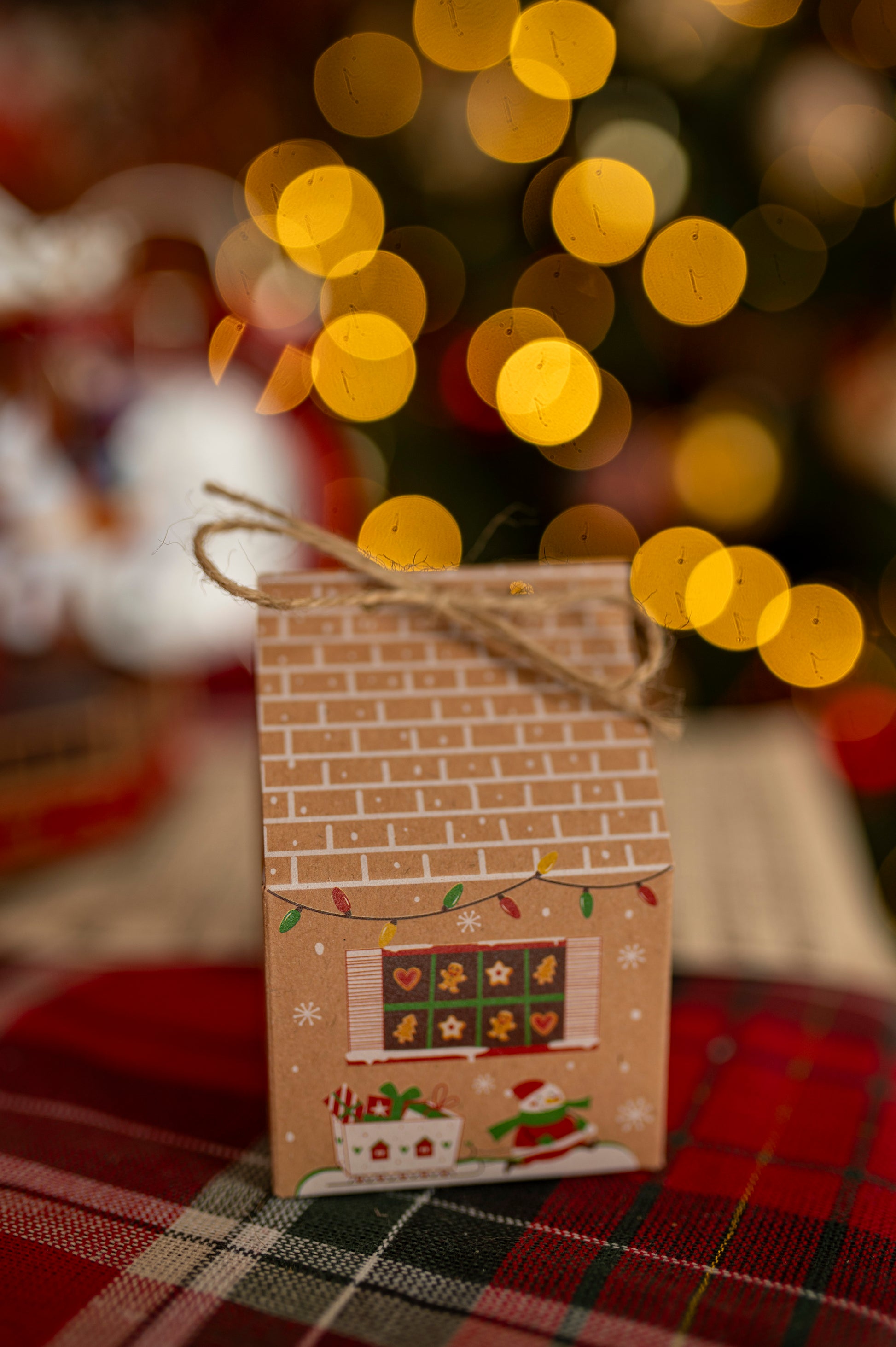 Pudełkowy kalendarz adwentowy 3D Domek