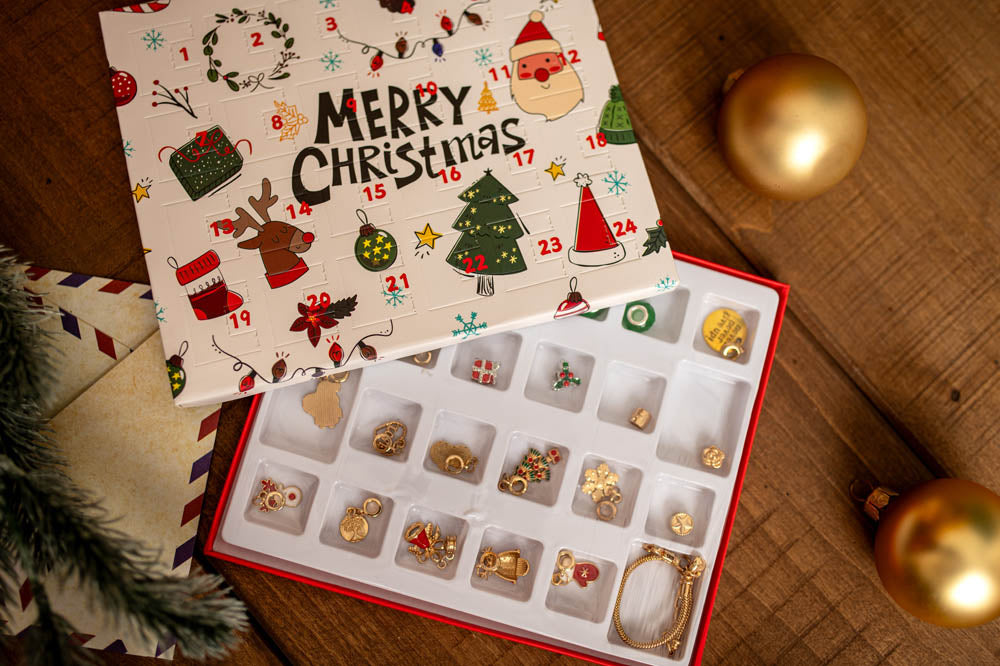 Kalendarz Adwentowy z Biżuterią
