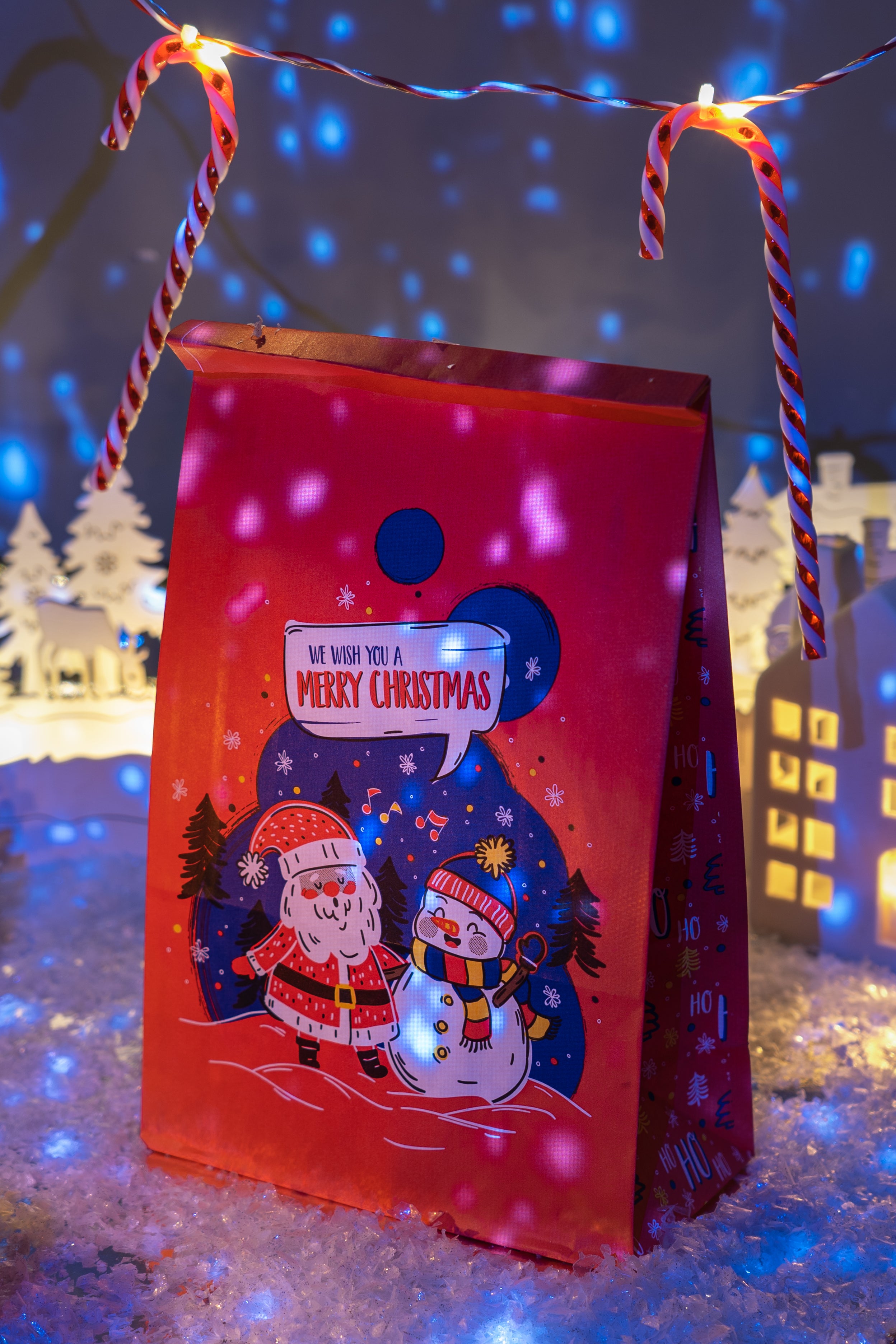 Torba papierowa klockowa 16x8x27cm czerwona We Wish You a Merry Christmas