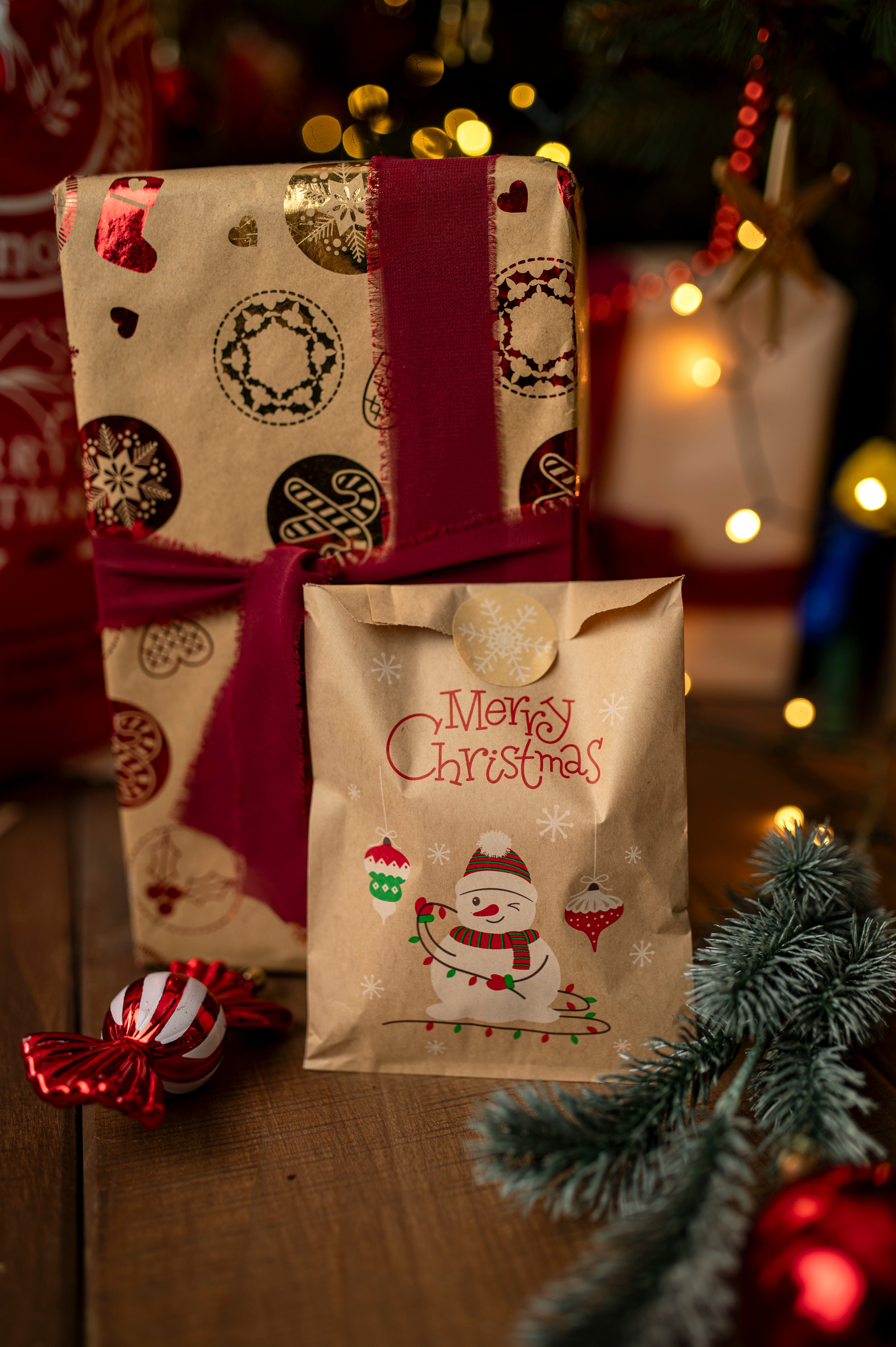 Papierowy kalendarz adwentowy 130x180mm Kraft z naklejkami