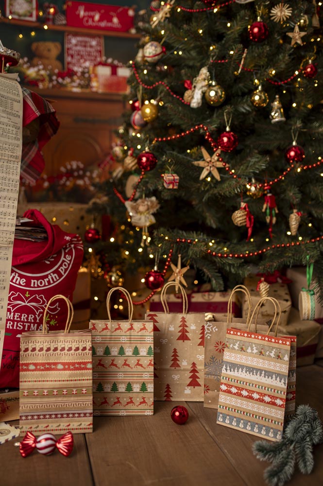 Torba Papierowa z uchwytem skręcanym 210x80x150 brązowa wzór Świąteczny 4szt.