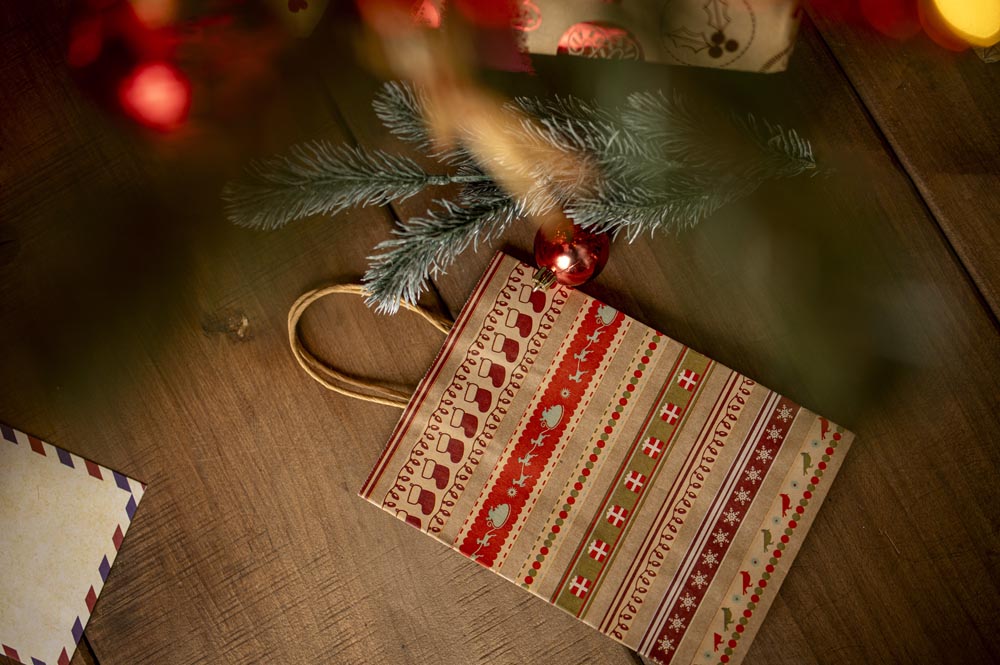 Torba Papierowa z uchwytem skręcanym 210x80x150 brązowa wzór Świąteczny 4szt.