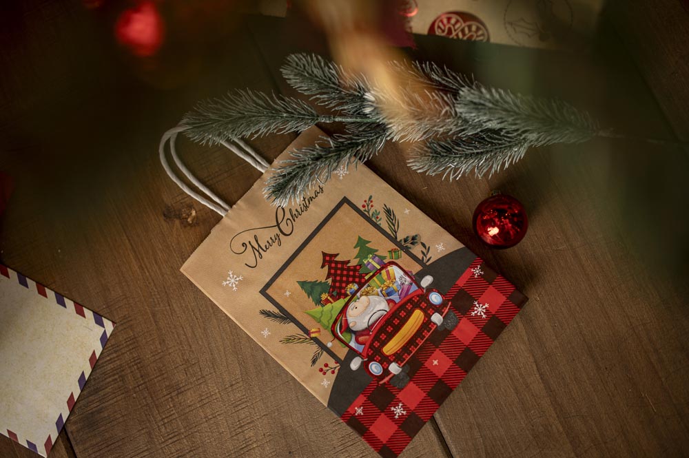 Torba Papierowa z uchwytem skręcanym 210x80x150mm czerwona krata wzór Świąteczny 4sztszt.