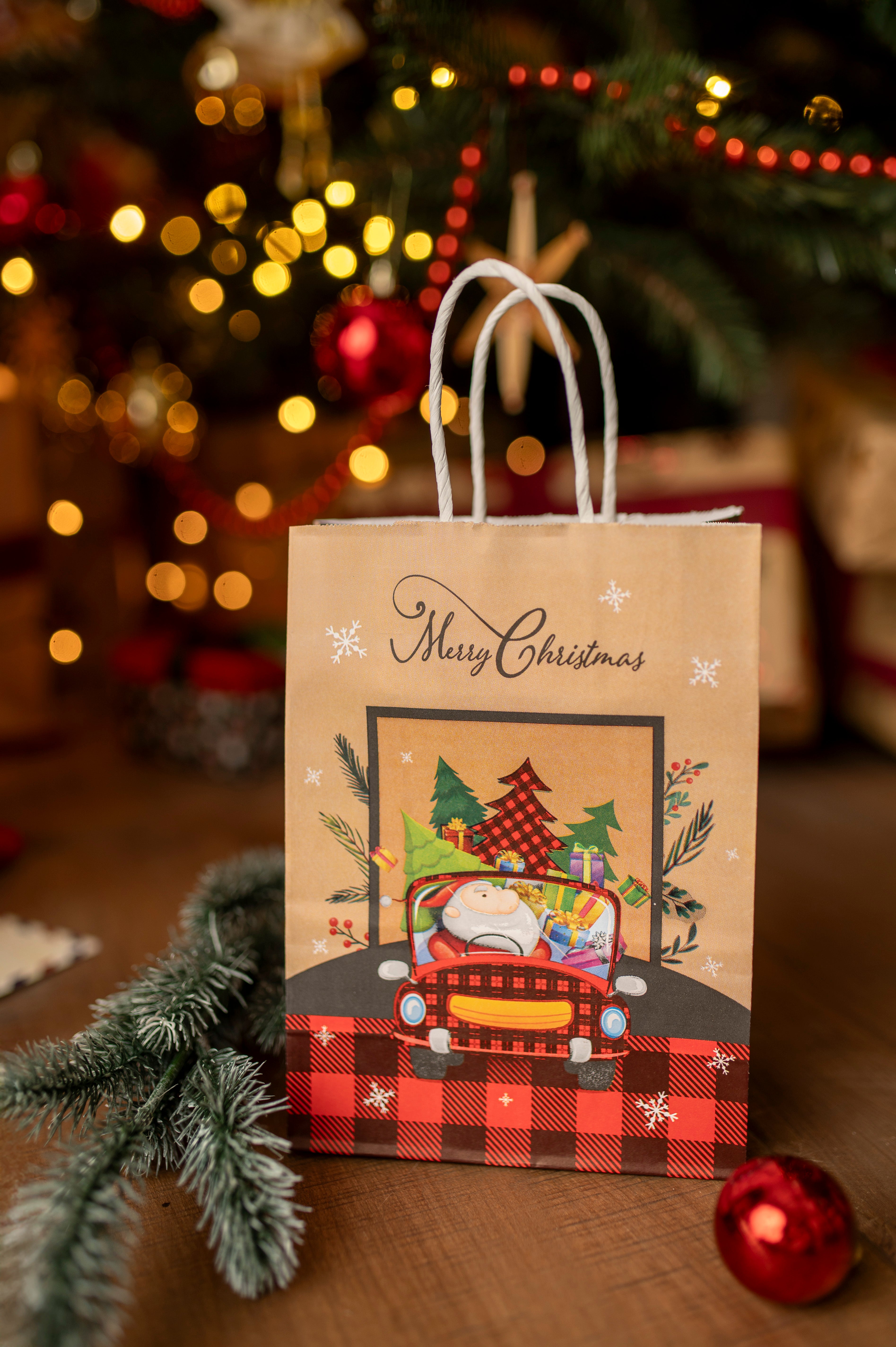 Torba Papierowa z uchwytem skręcanym 270x110x210mm czerwona krata wzór Świąteczny 4szt.