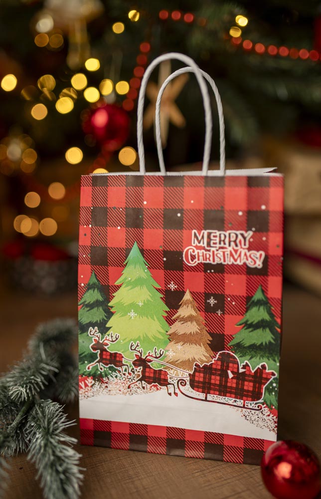 Torba Papierowa z uchwytem skręcanym 210x80x150mm czerwona krata wzór Świąteczny 4sztszt.
