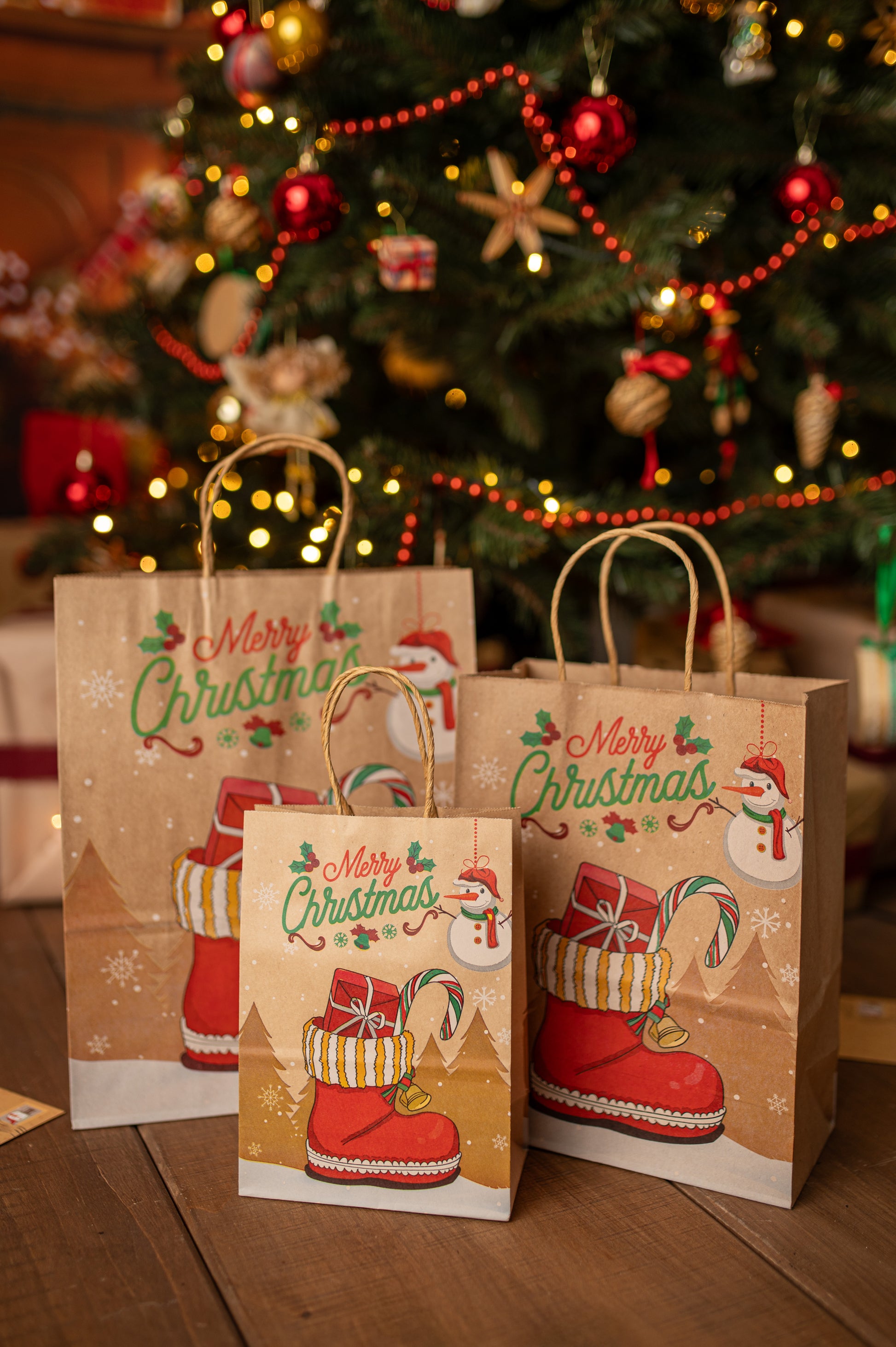 Torba Papierowa z uchwytem skręcanym 210x80x150mm brązowa wzór Świąteczny 4szt.