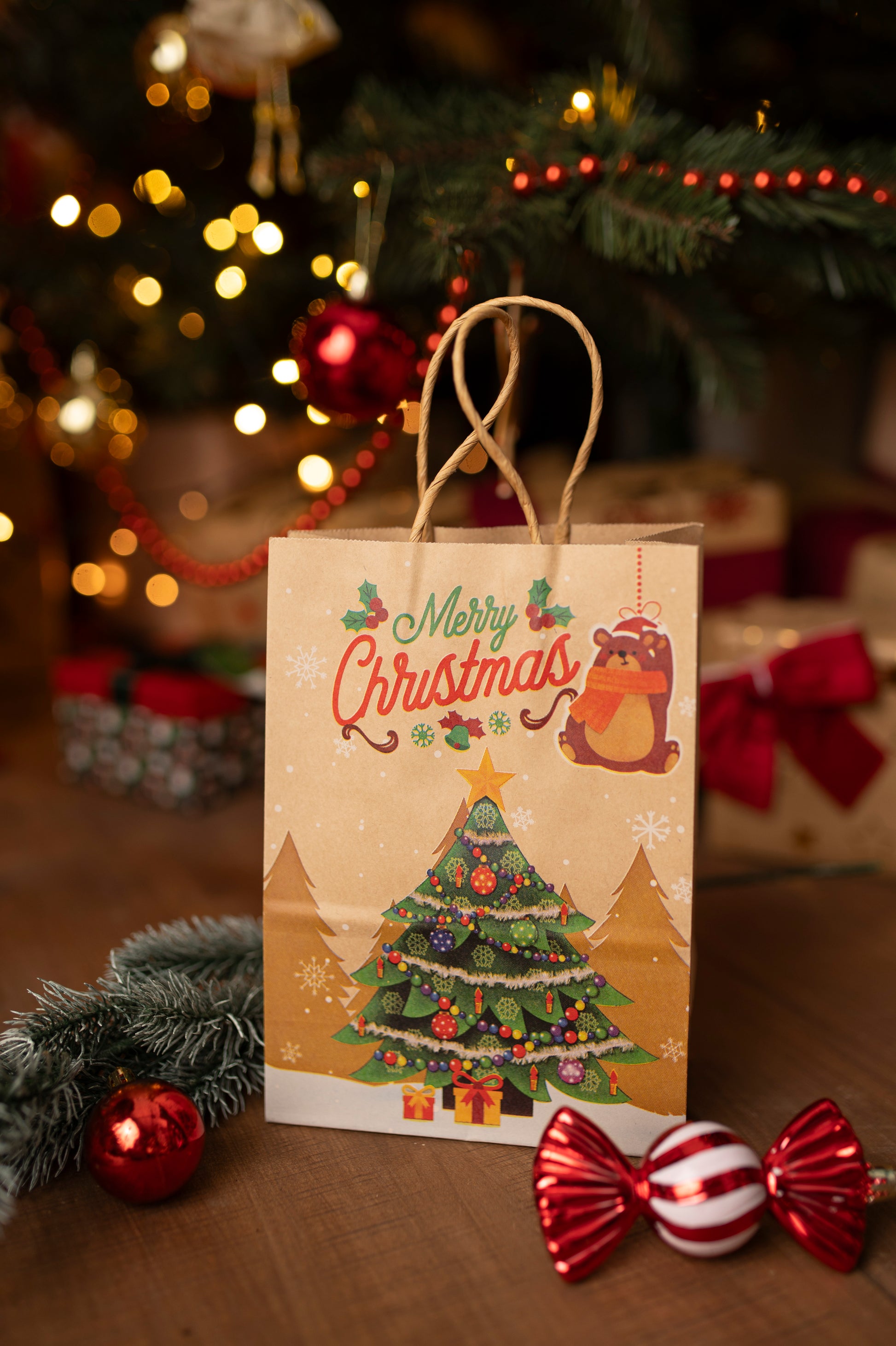 Torba Papierowa z uchwytem skręcanym 330x120x260mm brązowa wzór Świąteczny 4szt.