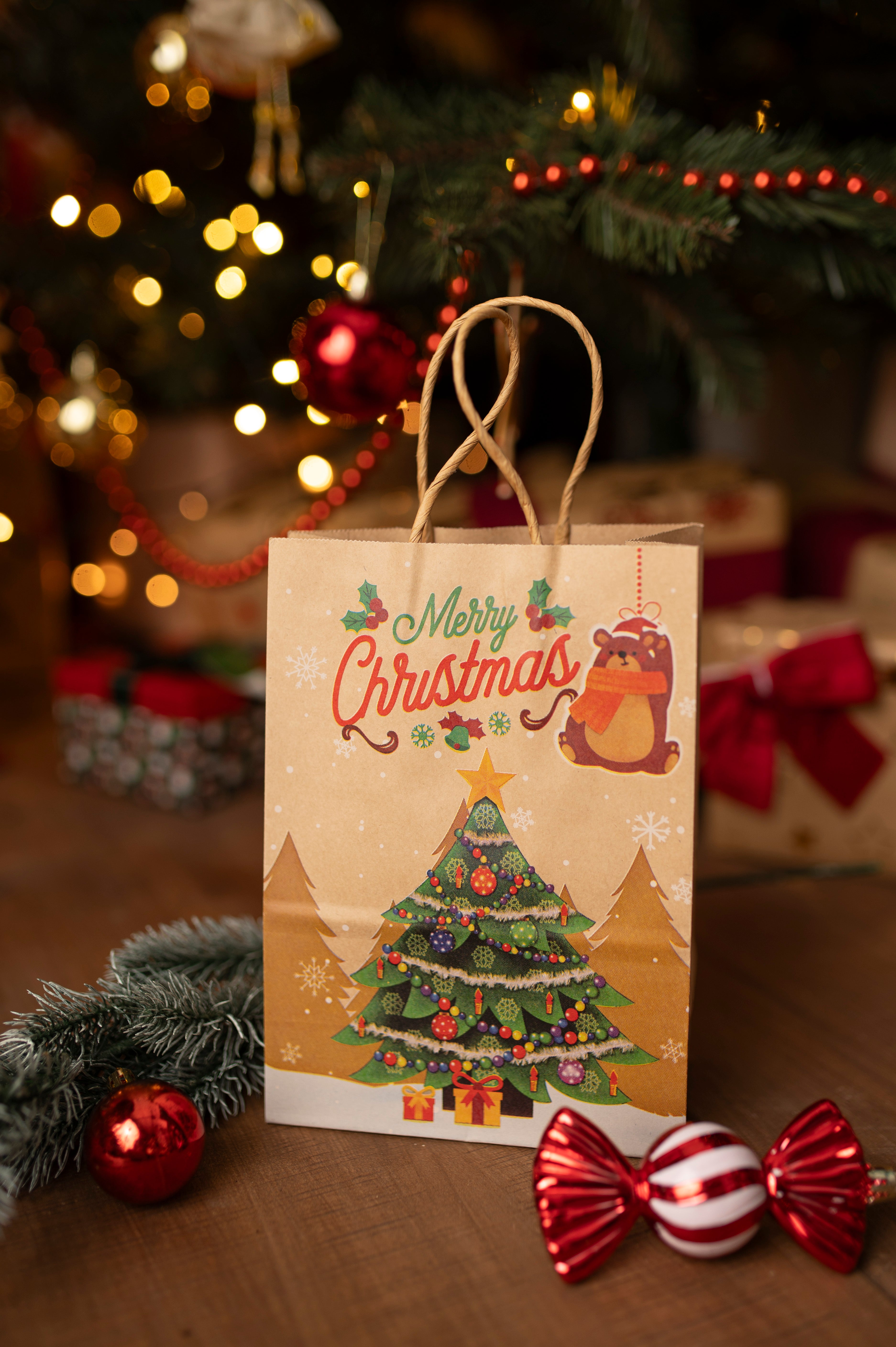 Torba Papierowa z uchwytem skręcanym 330x120x260mm brązowa wzór Świąteczny 4szt.