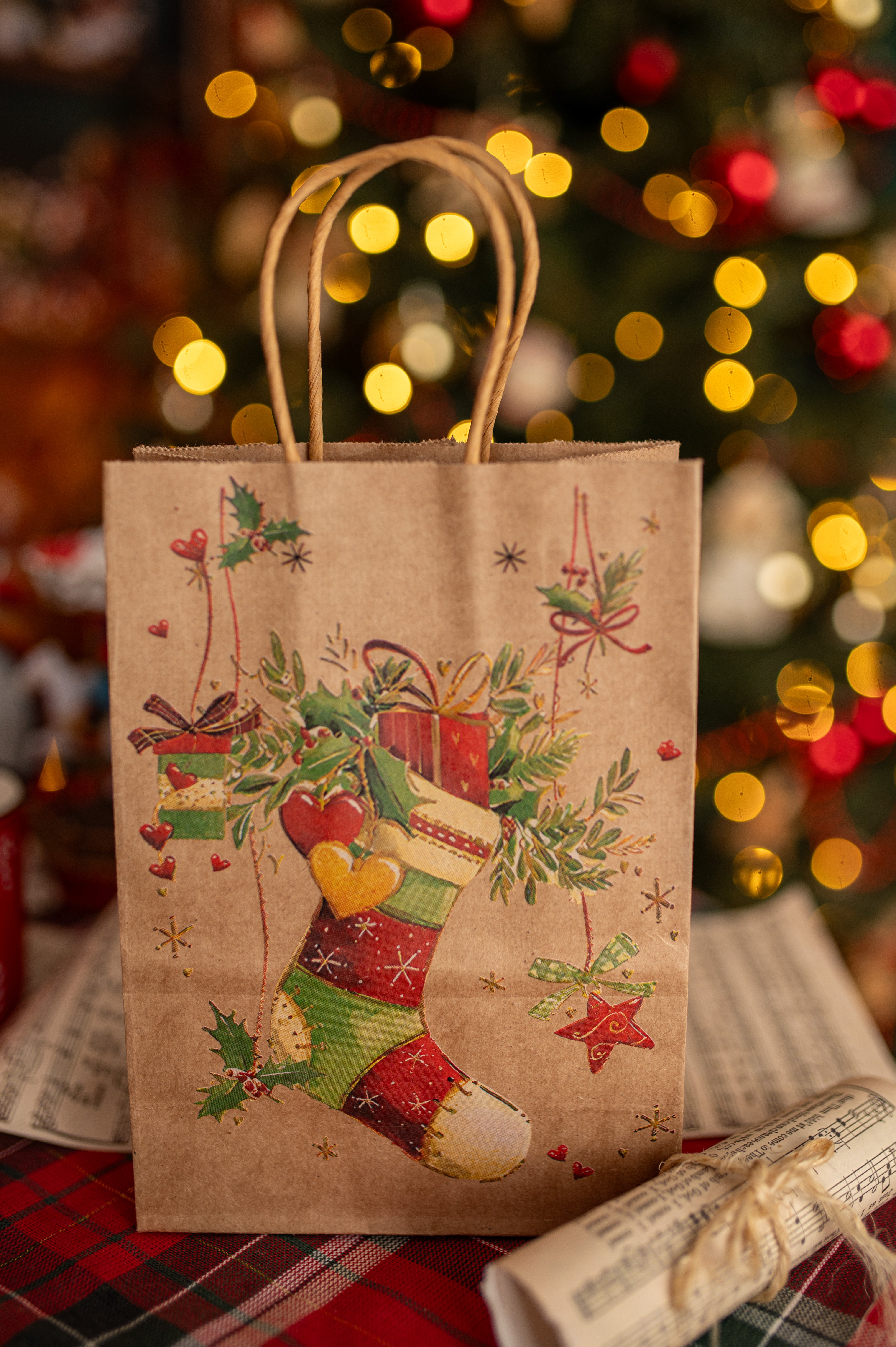 Torba Papierowa z uchwytem skręcanym 270x110x210mm brązowa wzór Choinki 4szt.