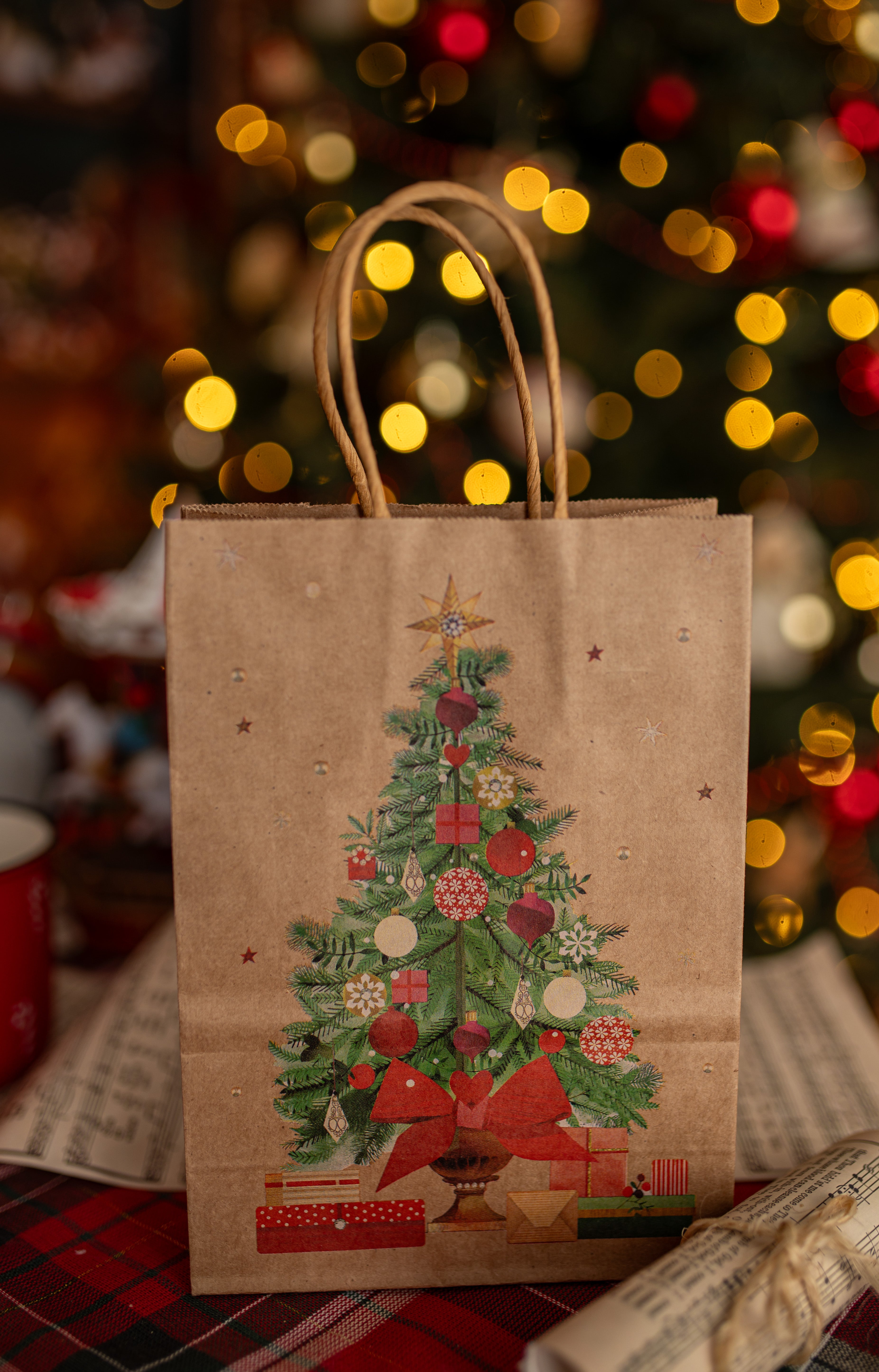 Torba Papierowa z uchwytem skręcanym 270x110x210mm brązowa wzór Choinki 4szt.