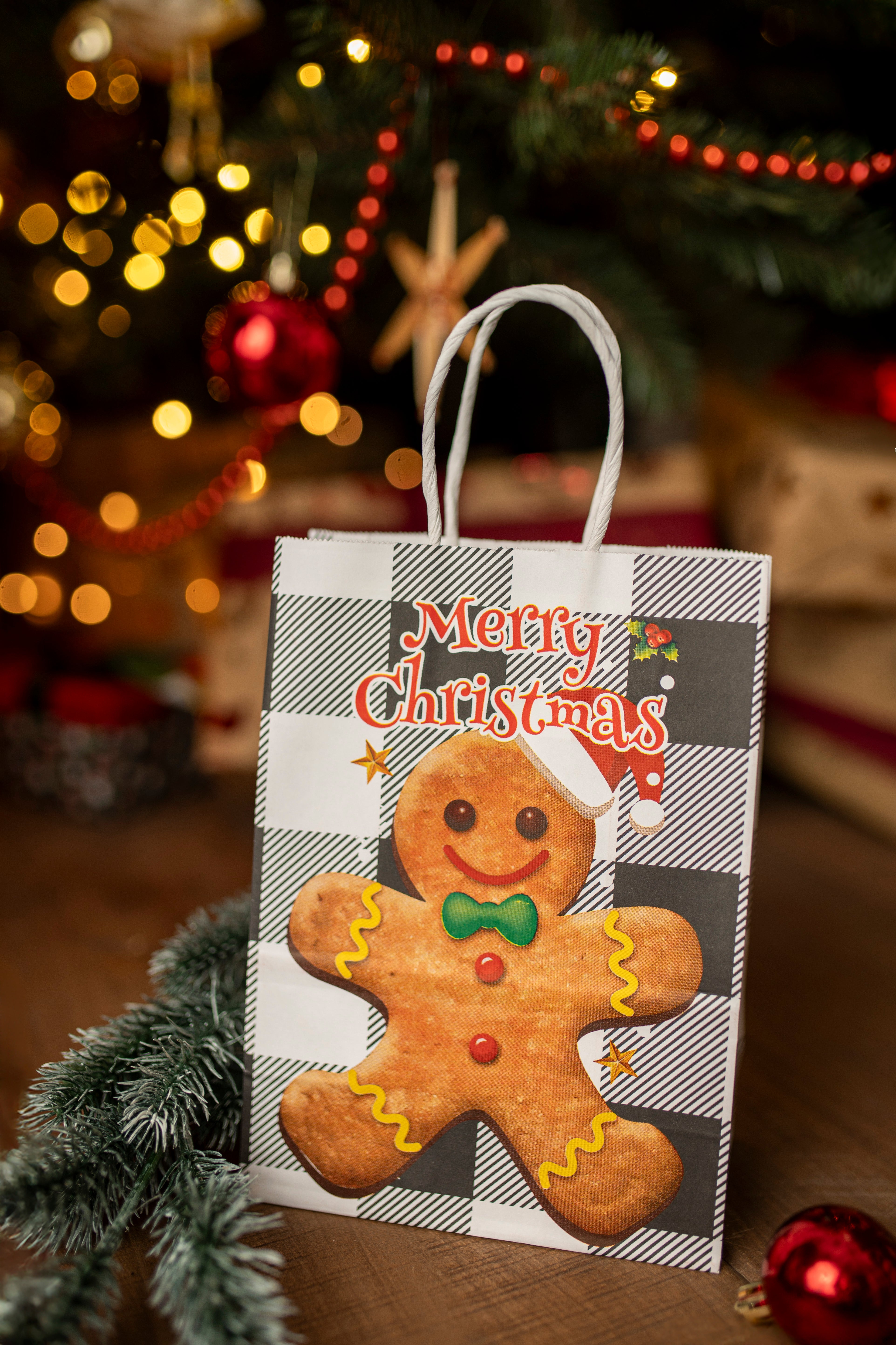 Torba Papierowa z uchwytem skręcanym 330x120x260mm czerwona krata wzór Świąteczny 4szt.