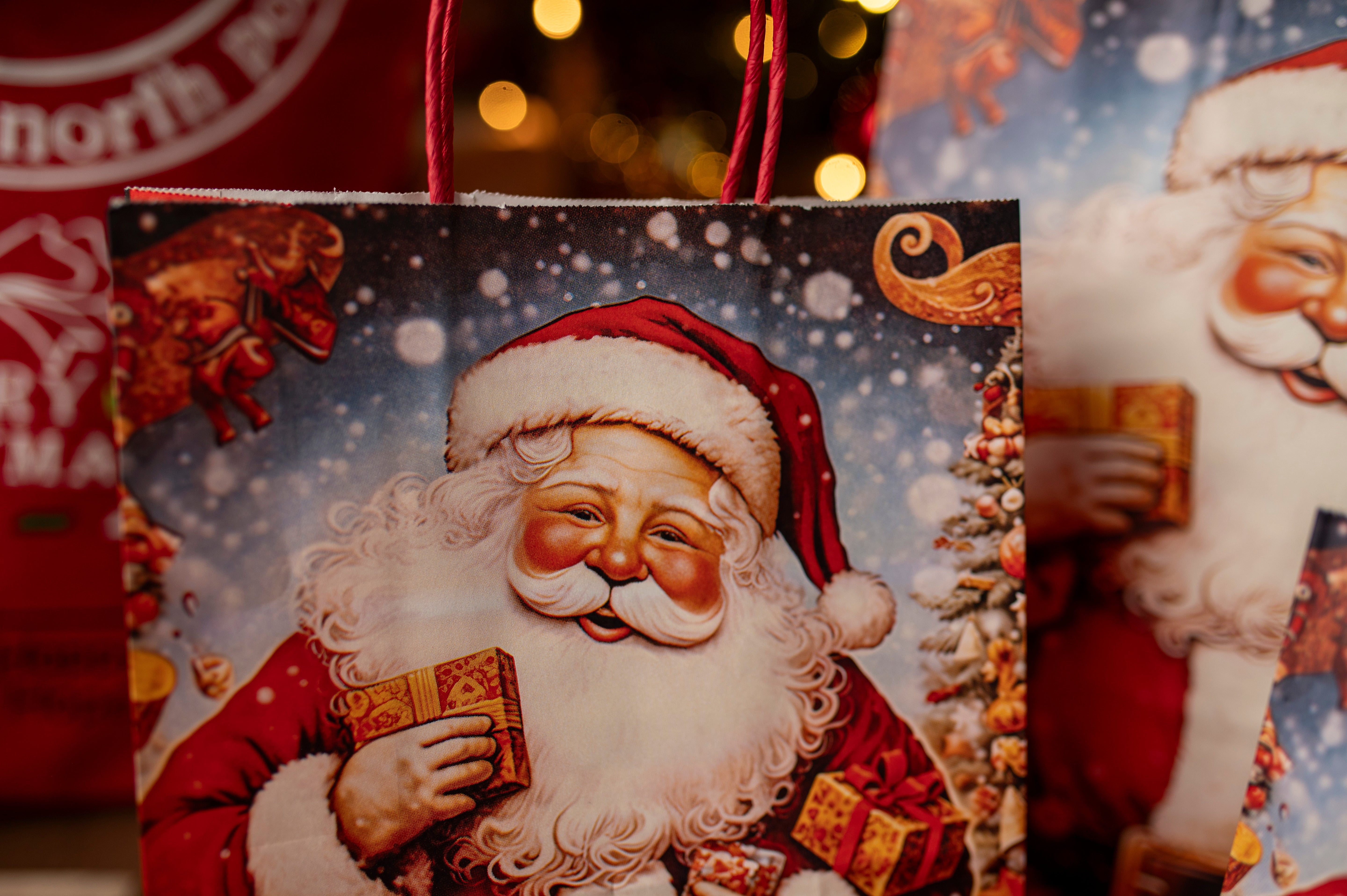 Torba Papierowa z uchwytem skręcanym 270x110x210mm brązowa Mikołaj 4szt.