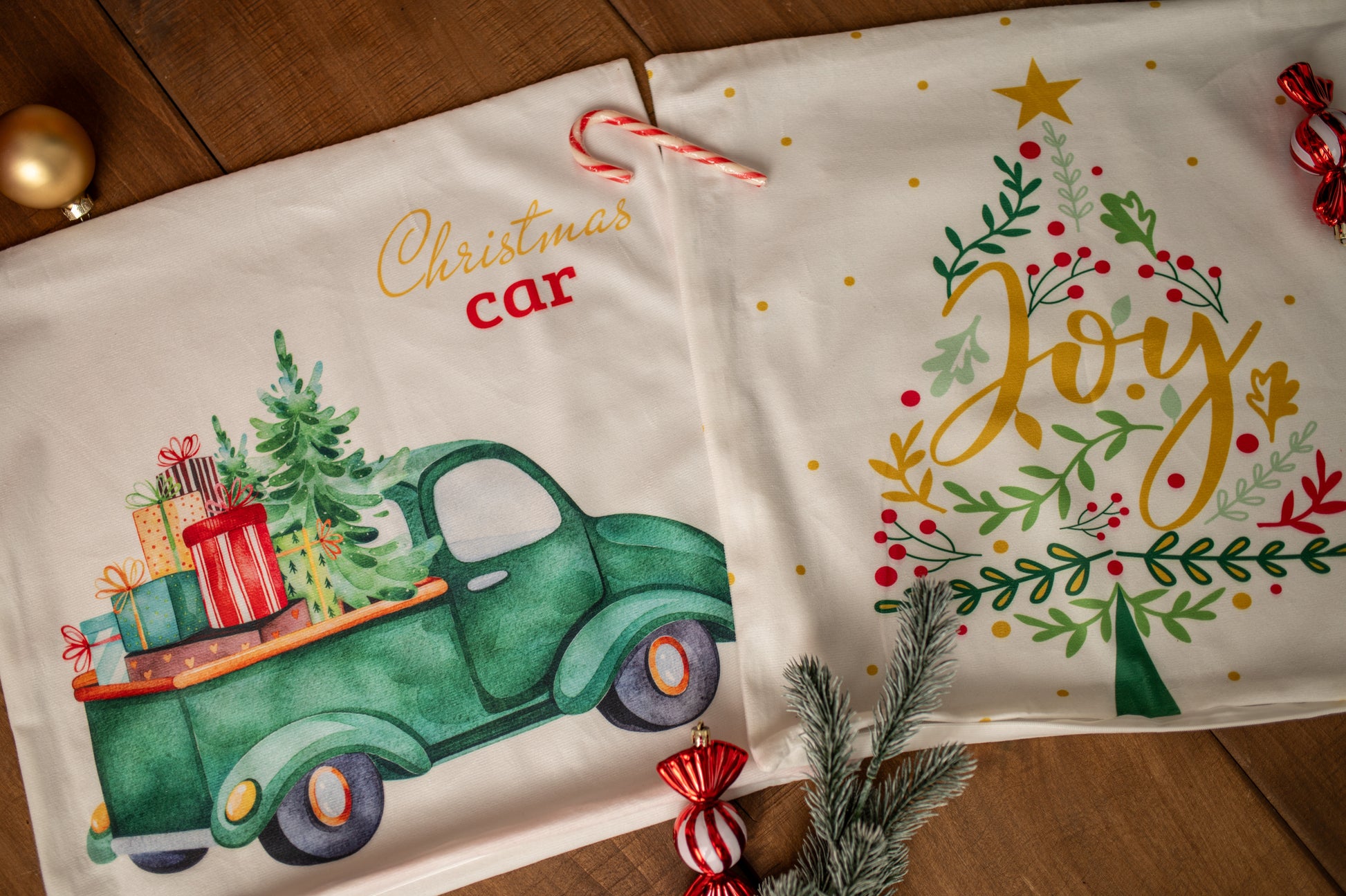 Zestaw Świątecznych Poszewek 4 szt.