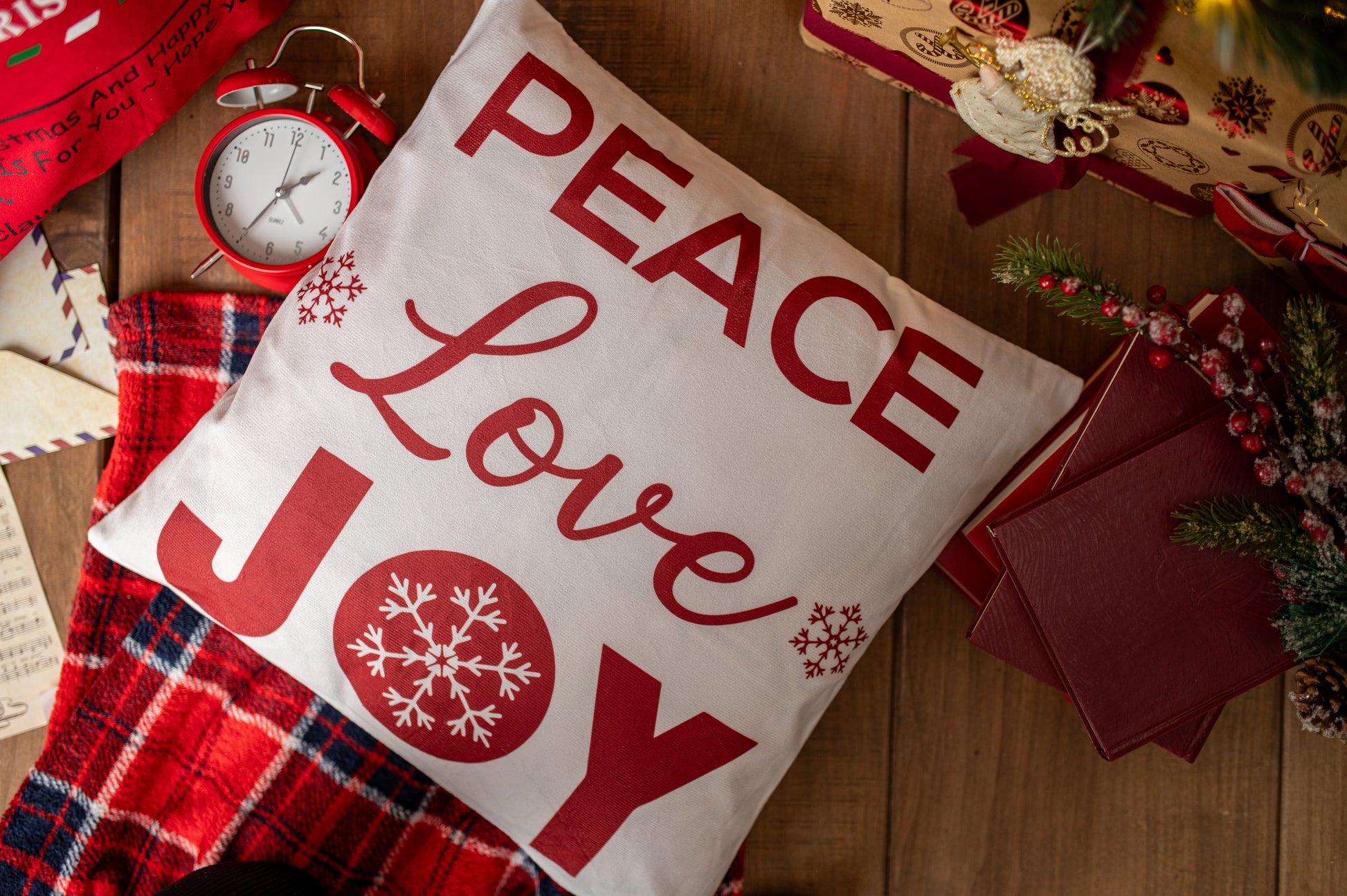 Zestaw Świątecznych Poszewek Dekoracyjnych 44×44cm