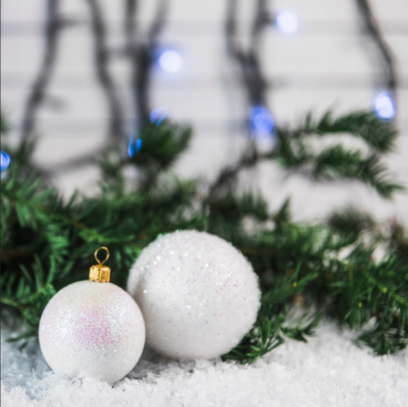 Ozdobny Sztuczny Śnieg Sypki Puch do Dekoracji na Święta